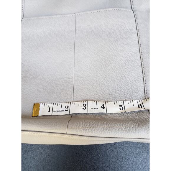 Tignanello Gray Leather Crossbody Shoulder Hand Bag Purse Several Compartments - Picture 12 of 12